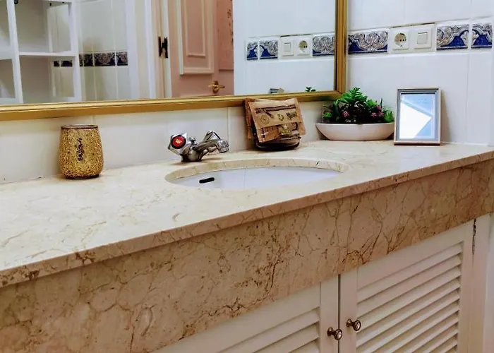 Con Jardin Y Piscina En Playa *