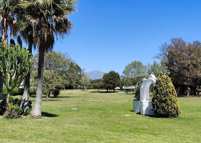 Apartament Con Jardin Y Piscina En Playa Estepona