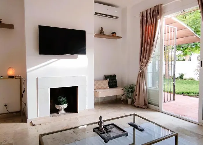 Apartament Con Jardin Y Piscina En Playa Estepona