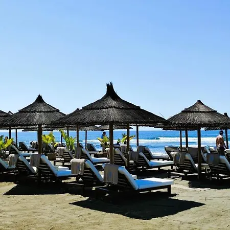 Apartment Con Jardin Y Piscina En Playa *