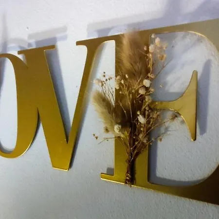 Con Jardin Y Piscina En Playa * Estepona