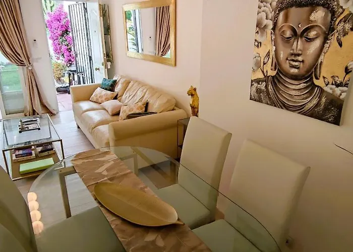 Con Jardin Y Piscina En Playa Apartment *