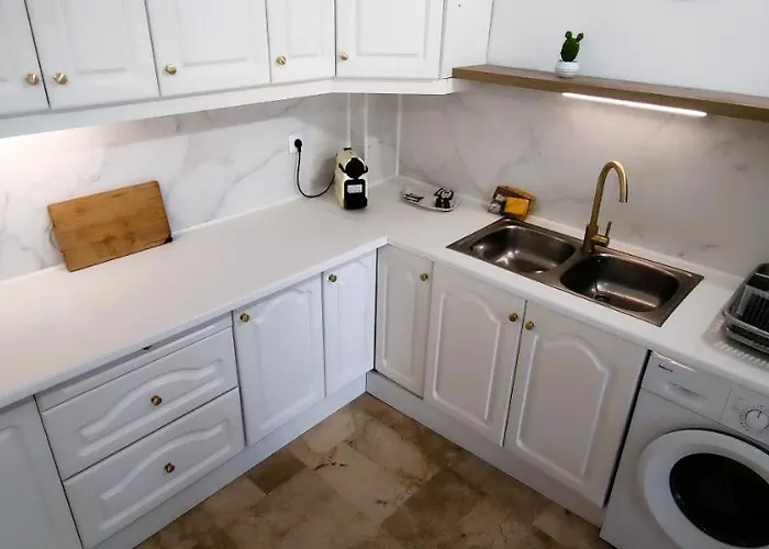 Con Jardin Y Piscina En Playa Apartment *