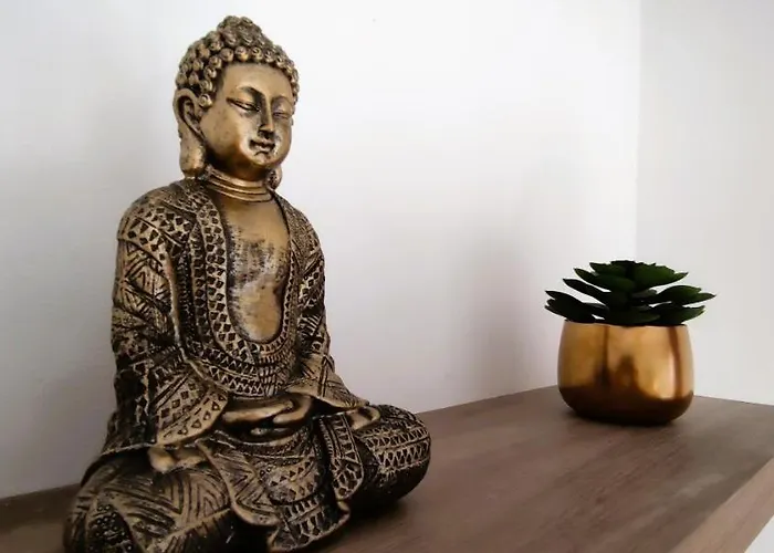 Con Jardin Y Piscina En Playa Apartment Estepona